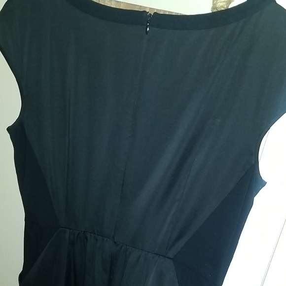 Ann Taylor Mixed Media Little Black Dress Size 8 - Picture 6 of 9